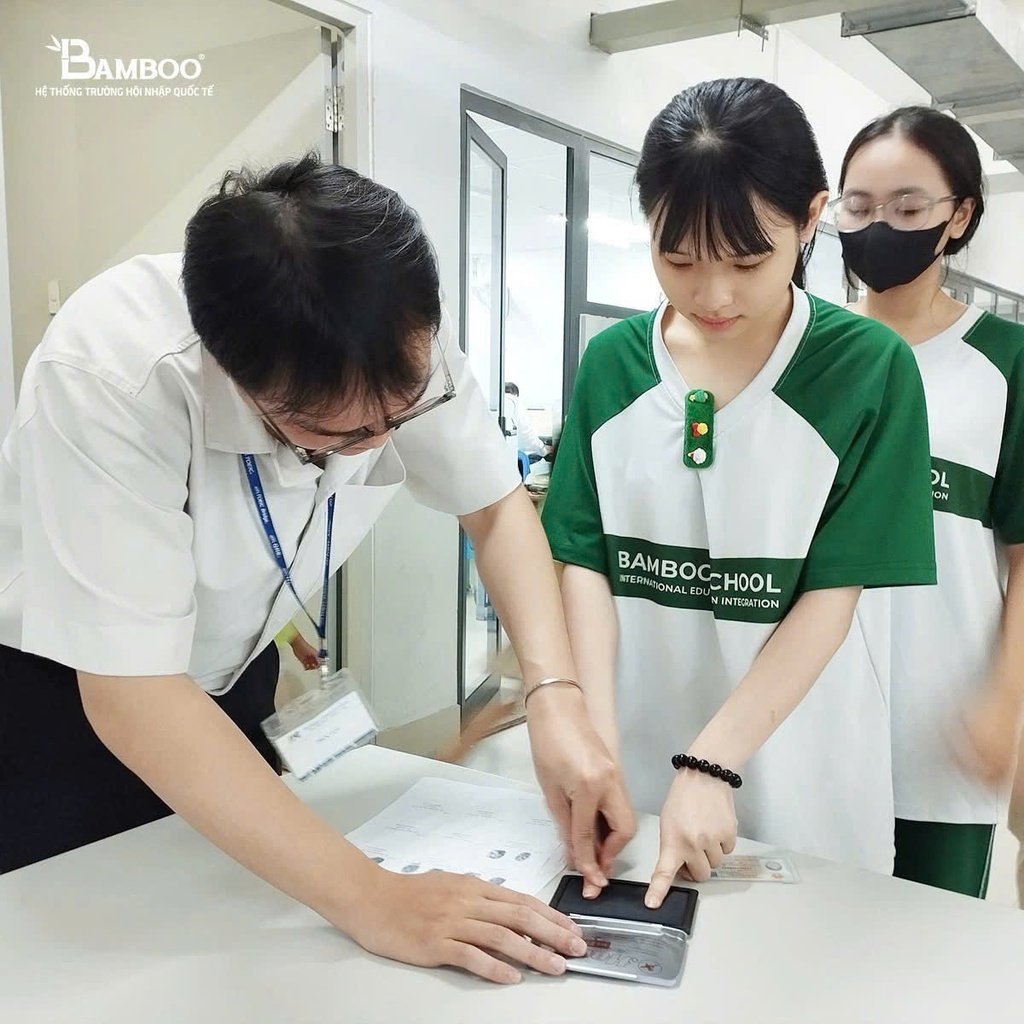 Áo thể dục Bamboo trung học 2024